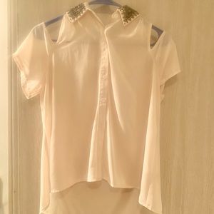 Beige/off-white short sleeve sheer blouse with embellished collar